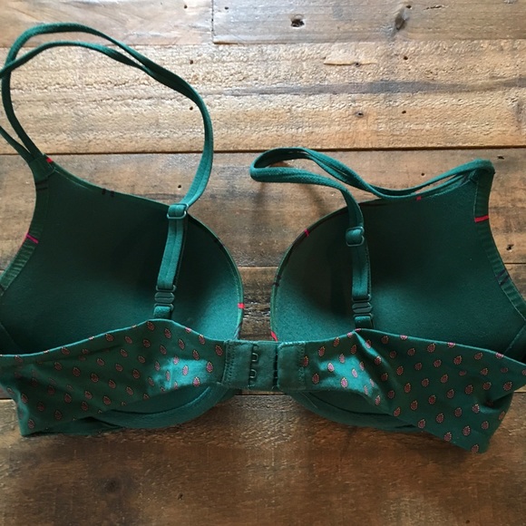 Victoria’s Secret Bra - Picture 2 of 3